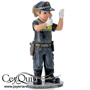 figura-nadal-dirigiendo-el-trafico