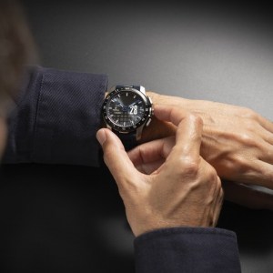 reloj-festina-connected-f23305-3-4