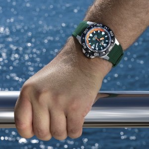 reloj-lotus-diver-18927-3-4